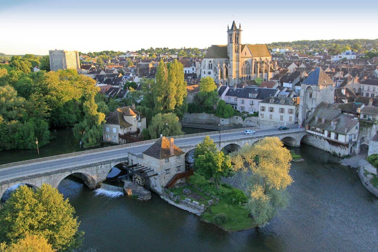 Deux Pieces Terrasse Apartment Moret-sur-Loing Luaran gambar
